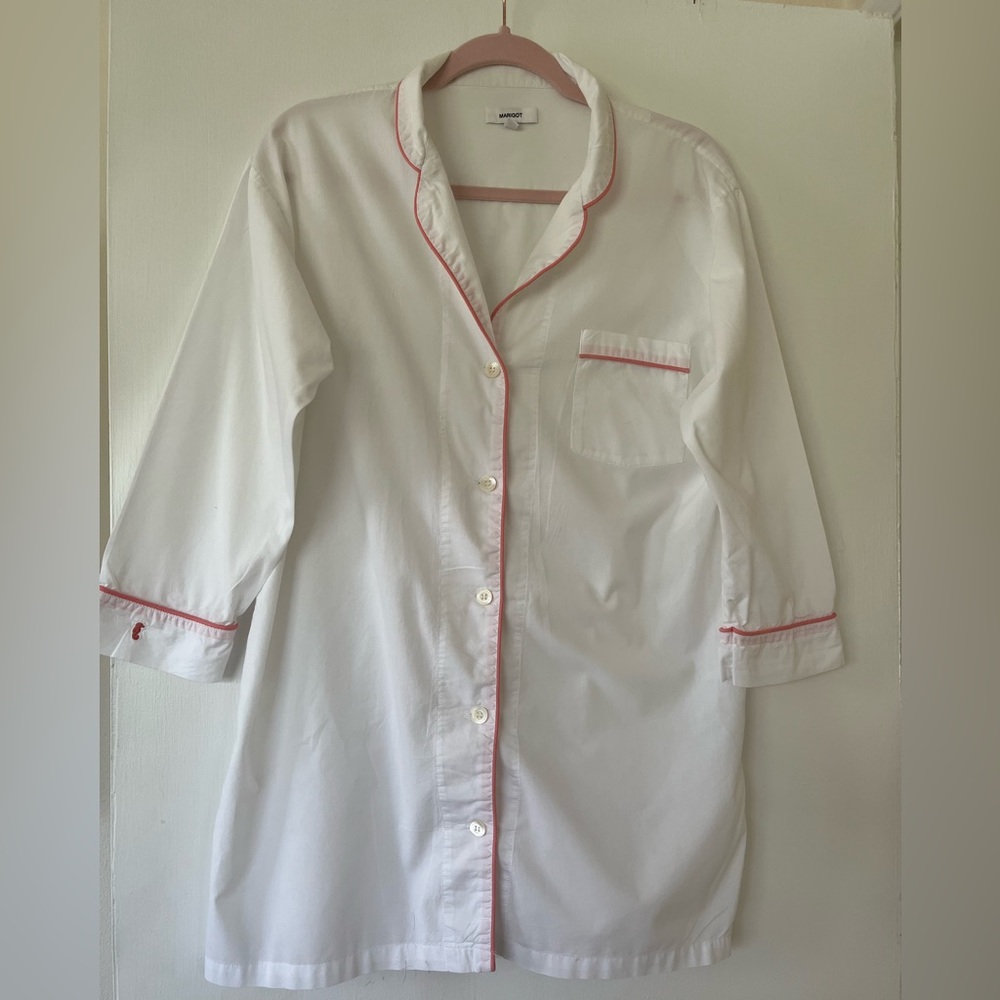 EUC size small white Marigot sleep shirt